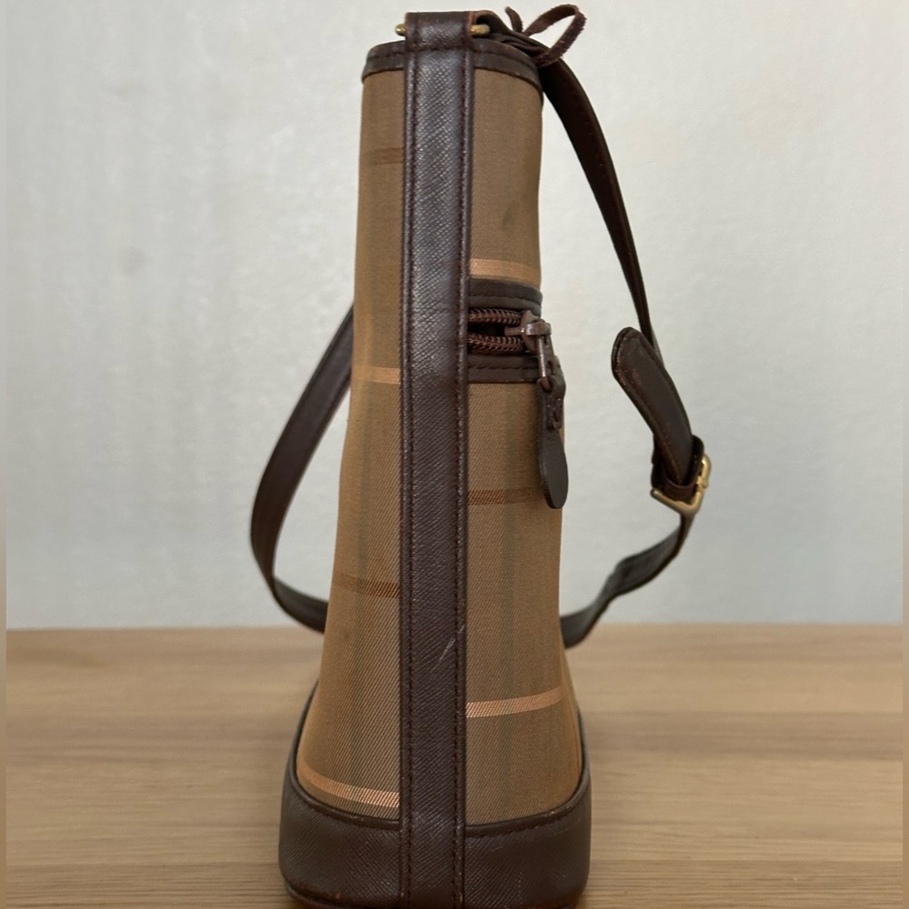 Burberrys Shouder Bag - Picture 4 of 15